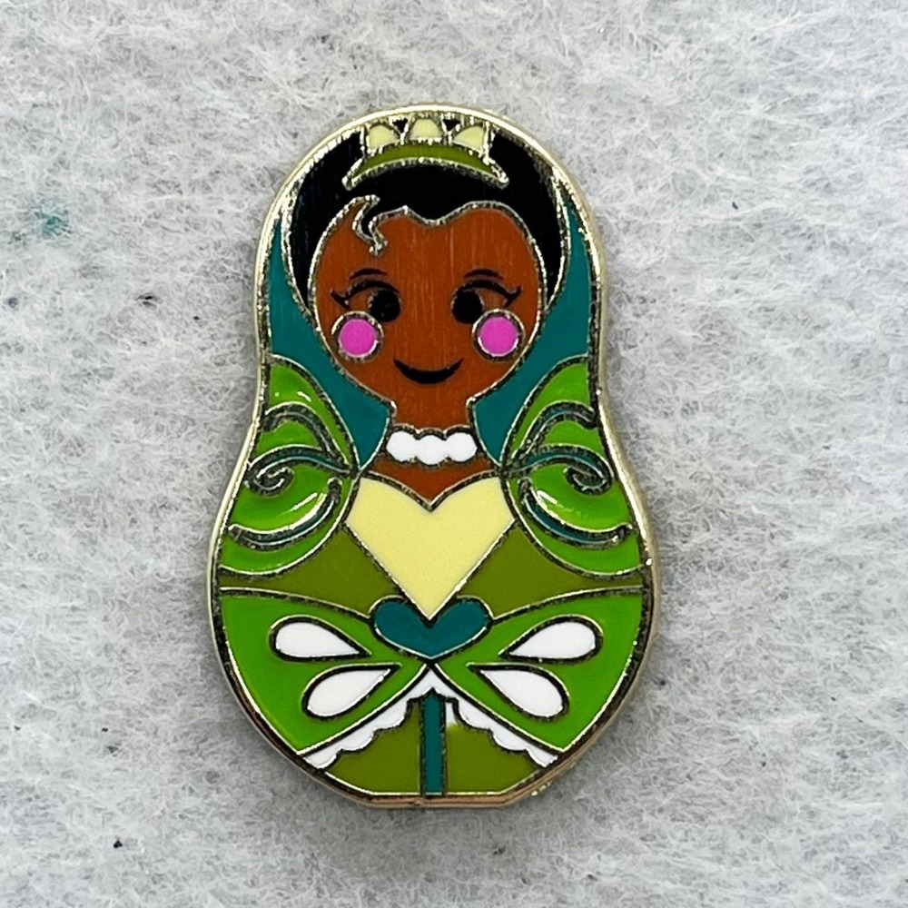 🔮 5/$25 Disney Nesting Dolls Princess And The Frog Tiana Pin
